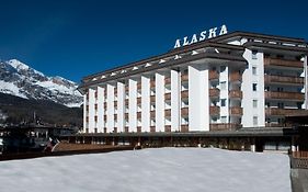 Hotel Alaska Cortina