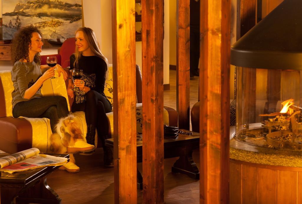 Hotel Alaska Cortina Cortina dʼAmpezzo Esterno foto