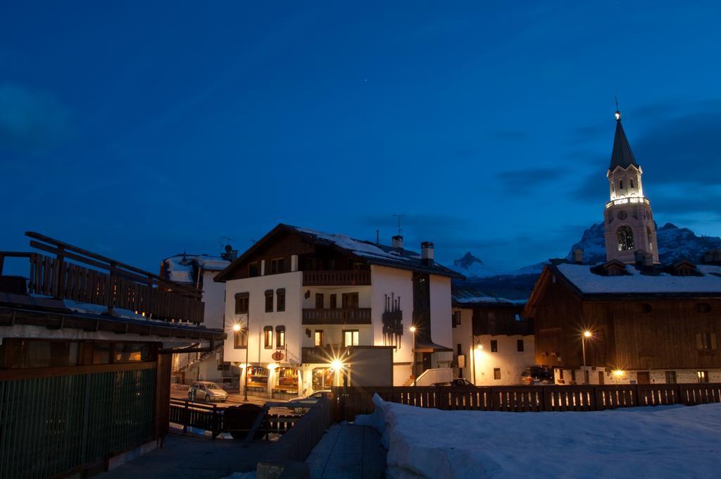Hotel Alaska Cortina Cortina dʼAmpezzo Esterno foto