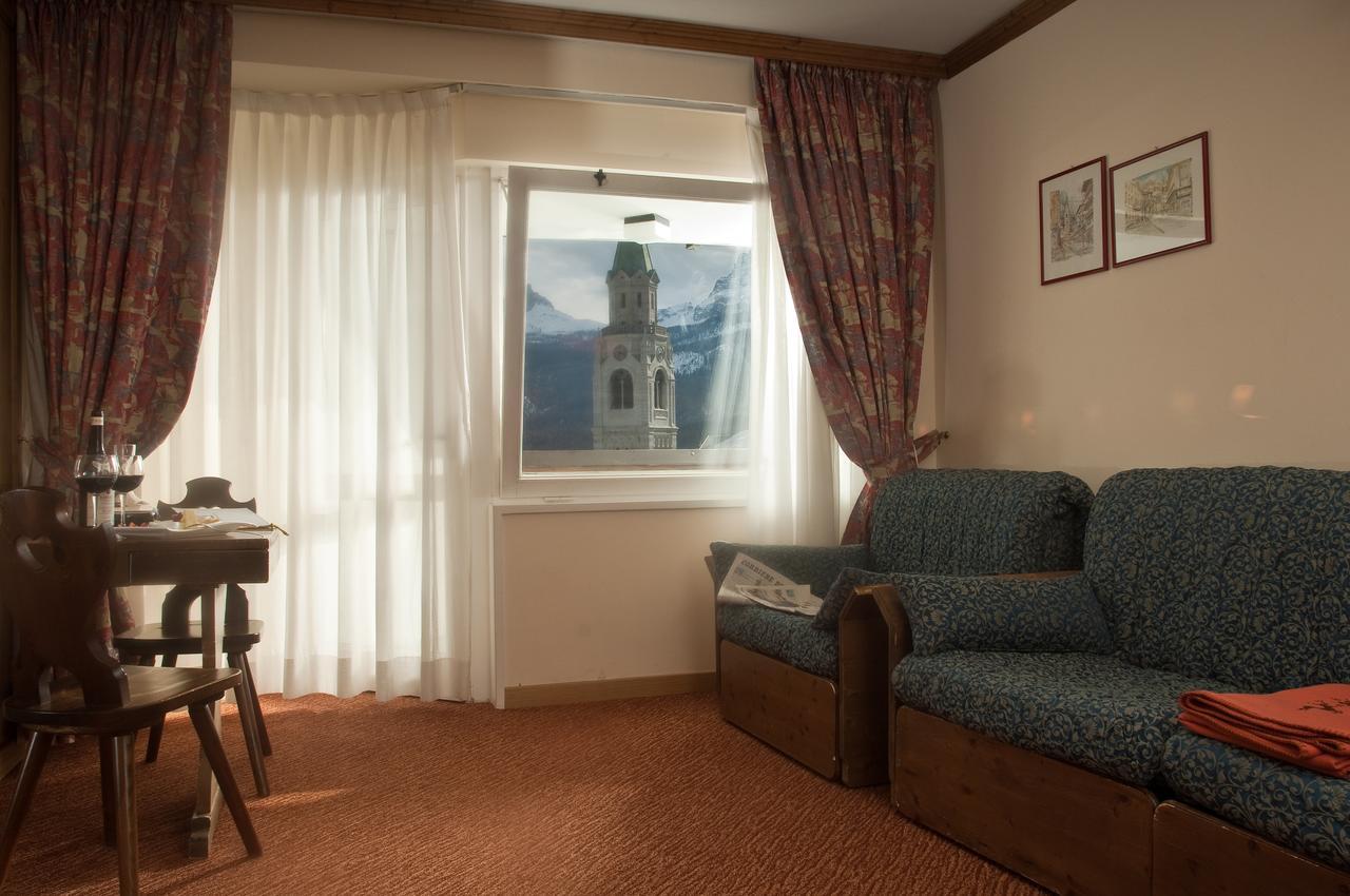 Hotel Alaska Cortina Cortina dʼAmpezzo Esterno foto