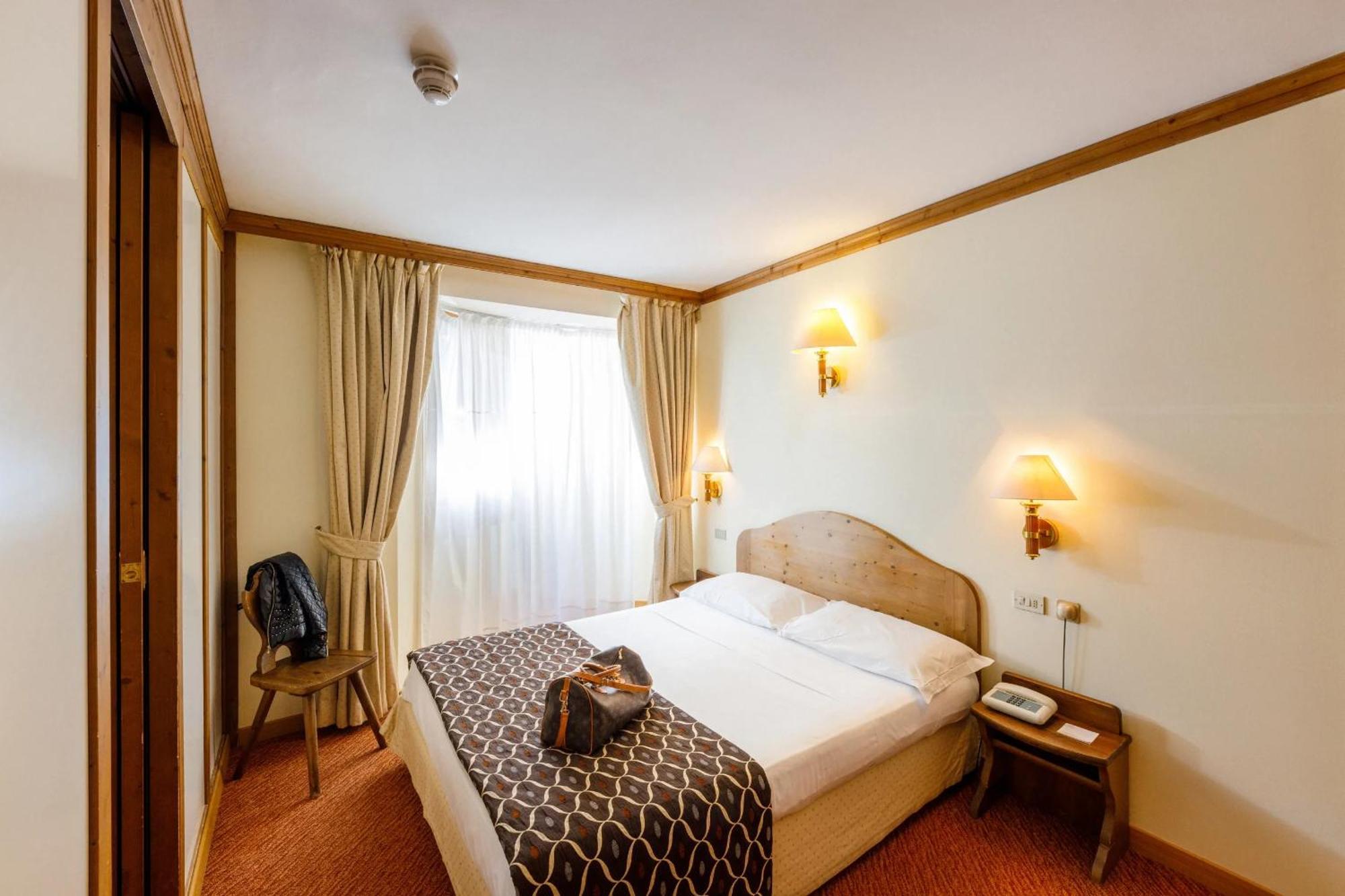 Hotel Alaska Cortina Cortina dʼAmpezzo Esterno foto