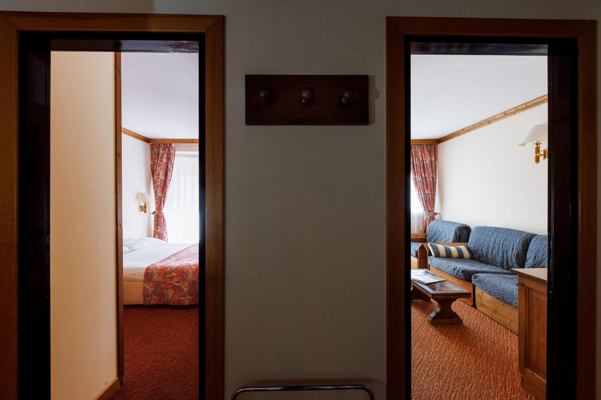 Hotel Alaska Cortina Cortina dʼAmpezzo Esterno foto