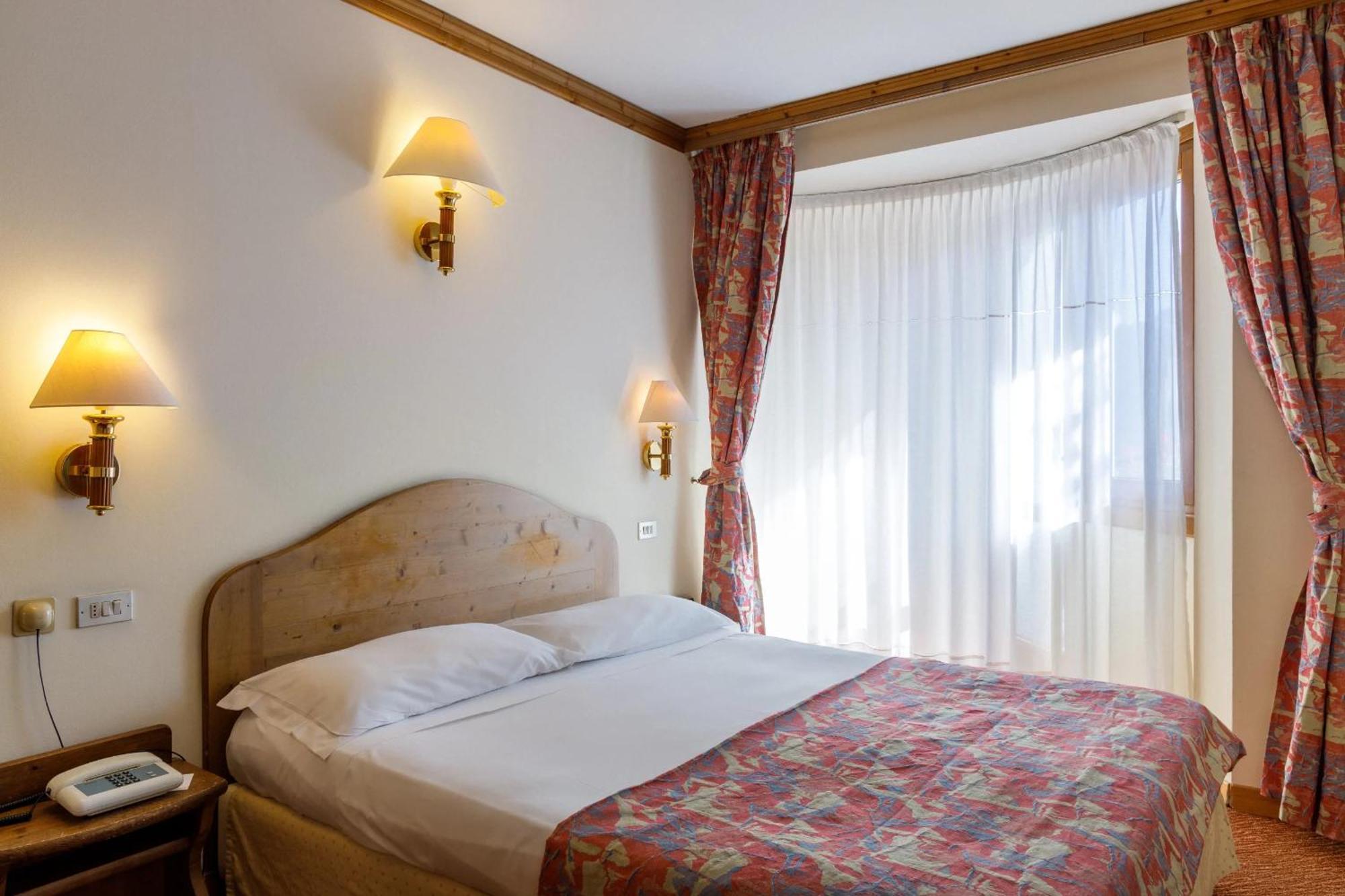 Hotel Alaska Cortina Cortina dʼAmpezzo Esterno foto