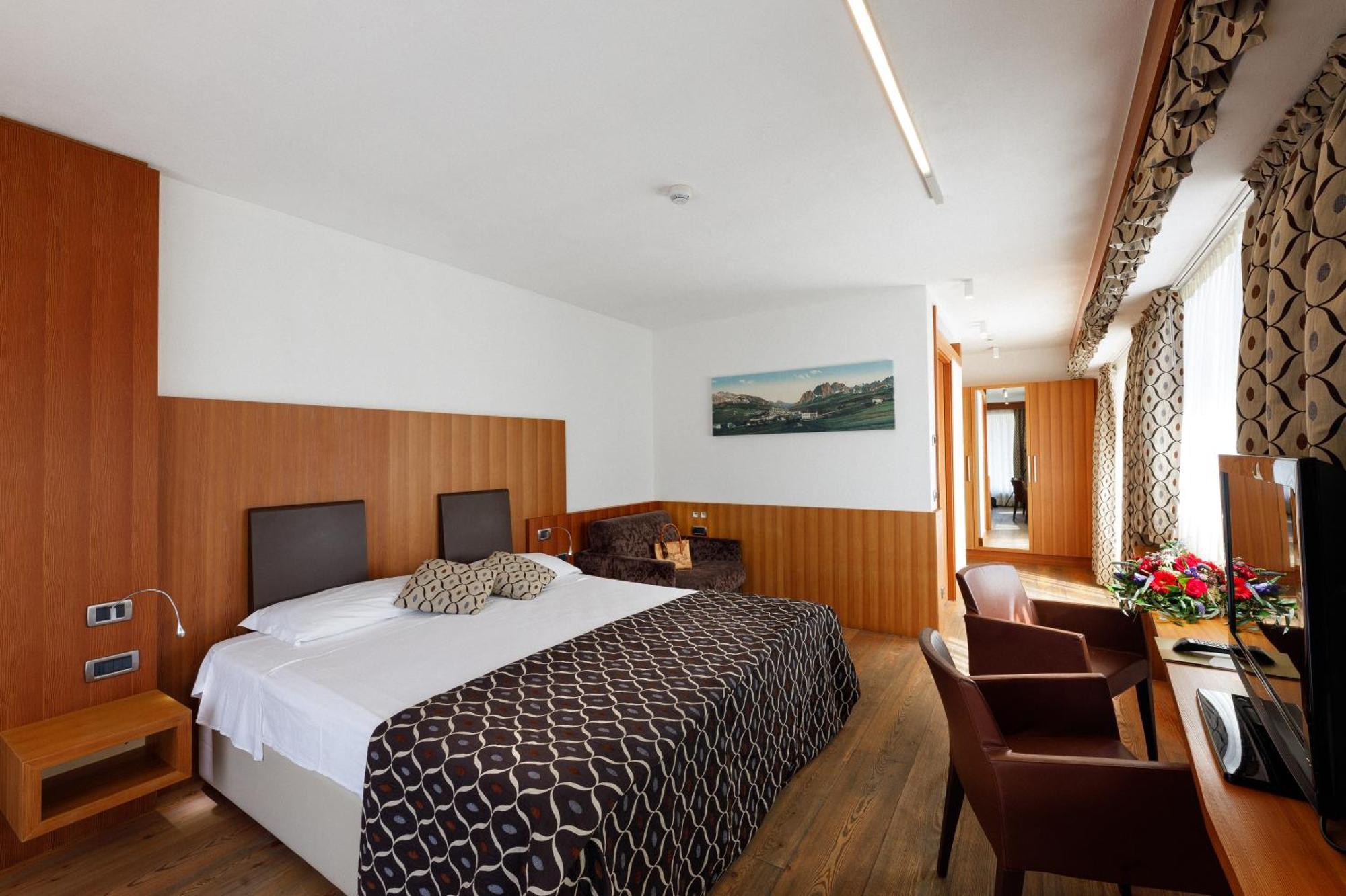 Hotel Alaska Cortina Cortina dʼAmpezzo Esterno foto