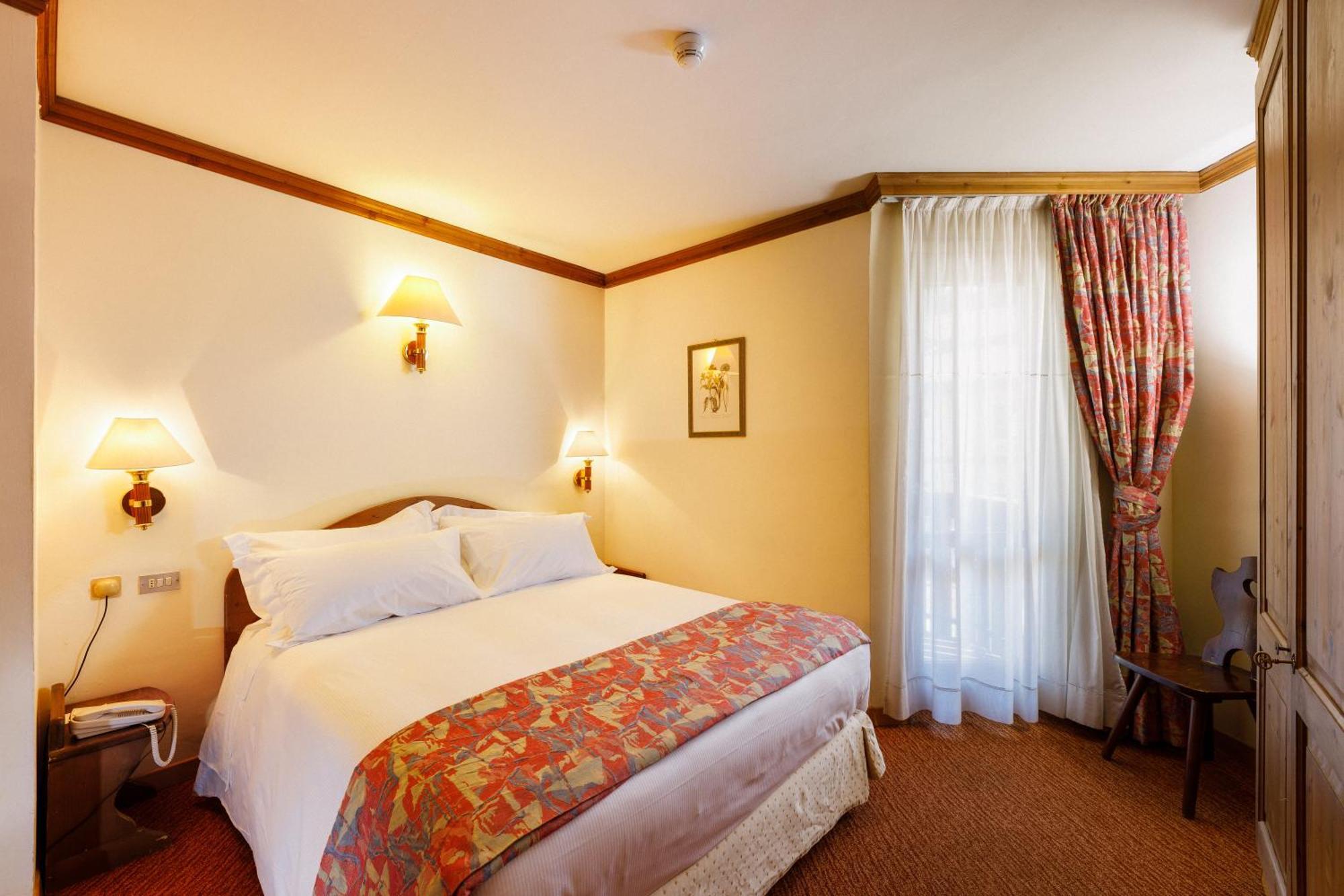 Hotel Alaska Cortina Cortina dʼAmpezzo Esterno foto