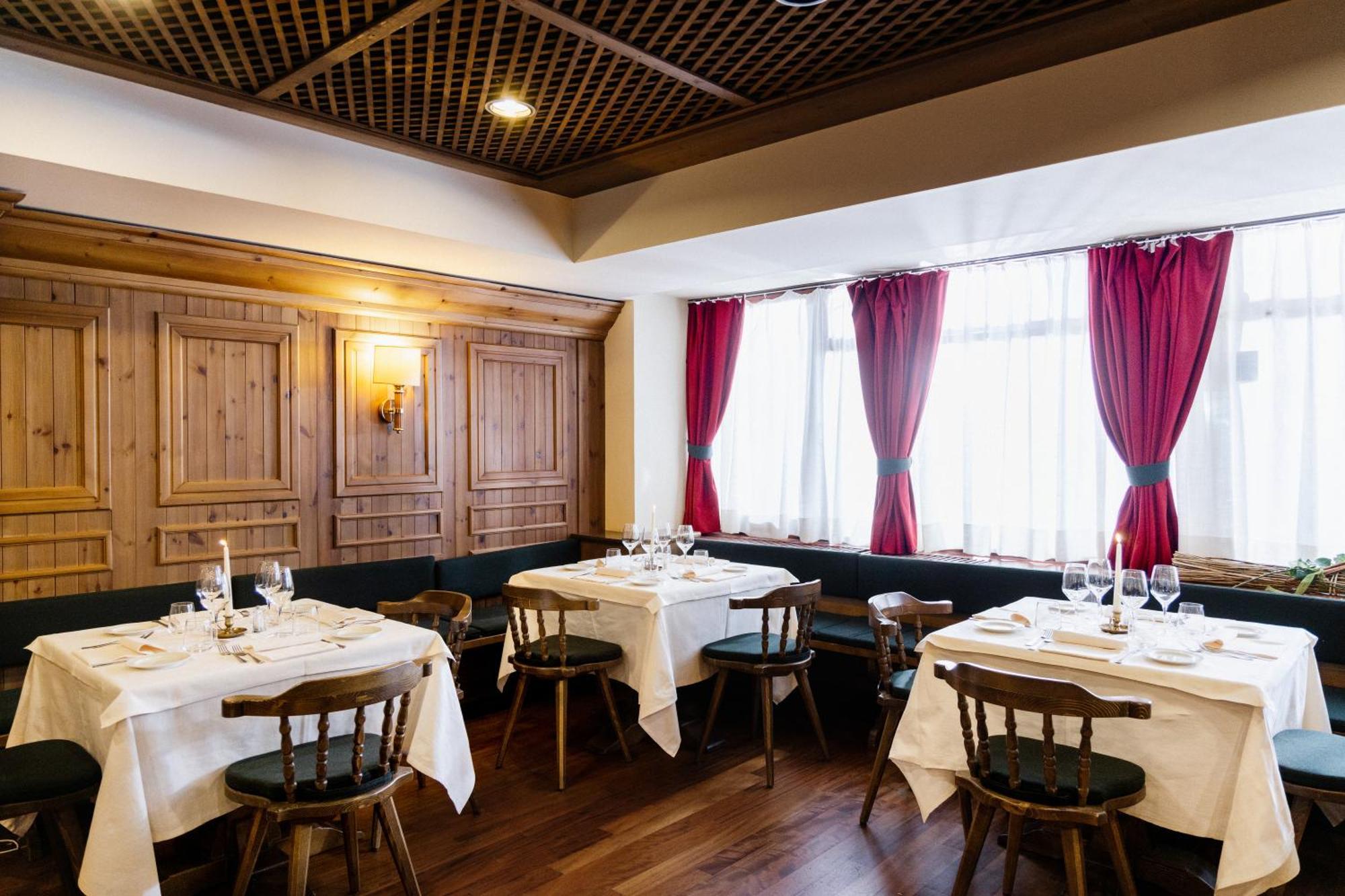 Hotel Alaska Cortina Cortina dʼAmpezzo Esterno foto