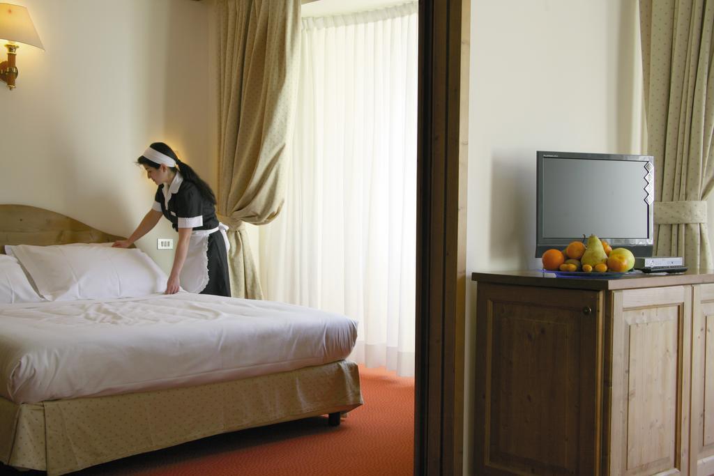 Hotel Alaska Cortina Cortina dʼAmpezzo Esterno foto